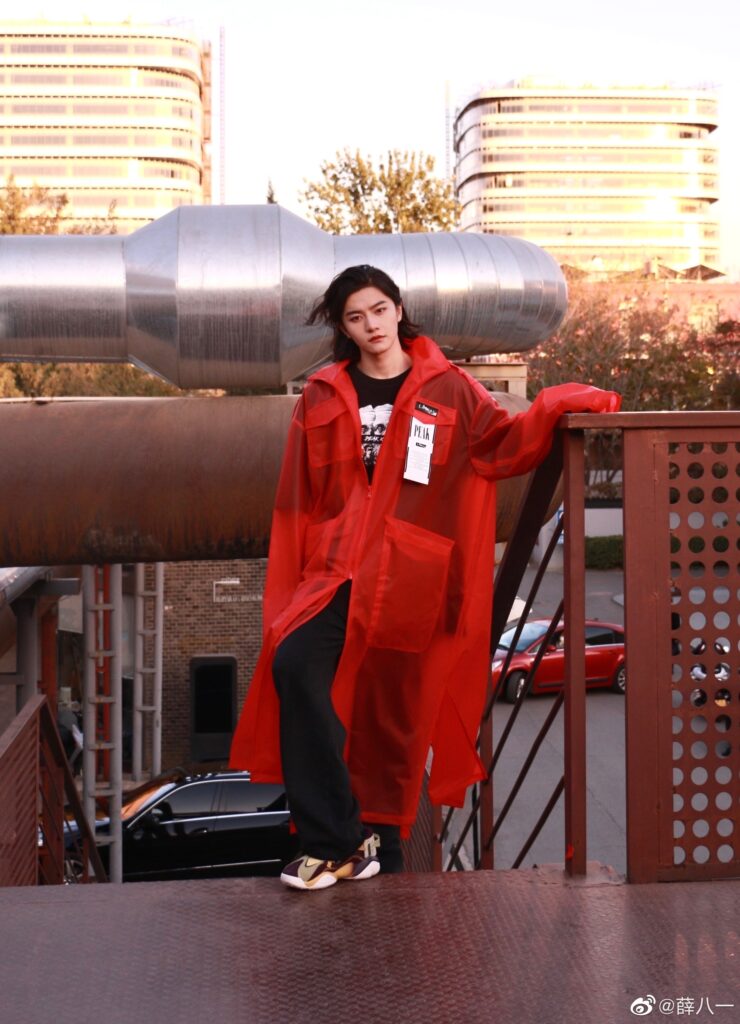 20201109-2 XueBayi 薛八一-一 微博