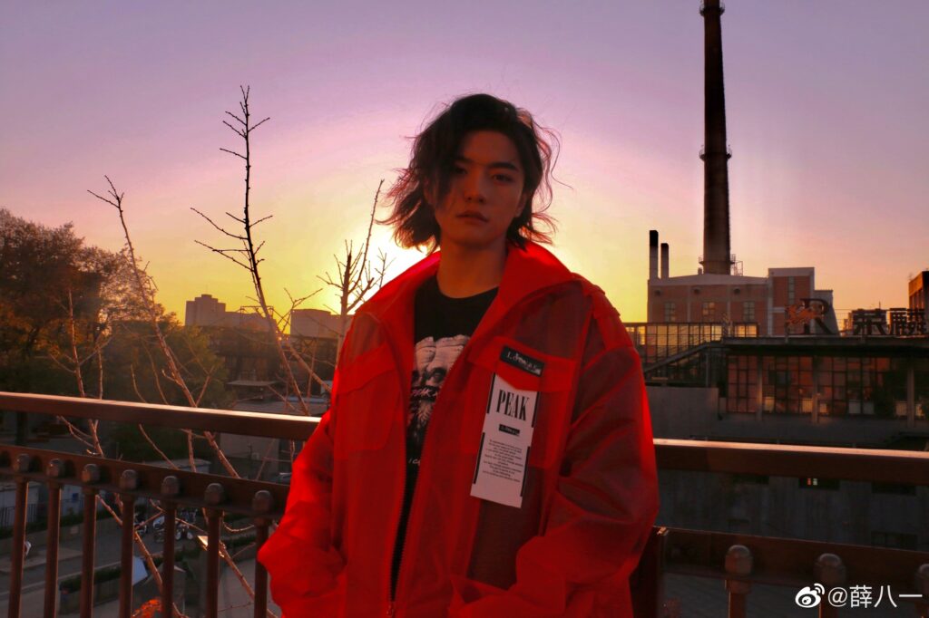 20201109-8 XueBayi 薛八一-一 微博