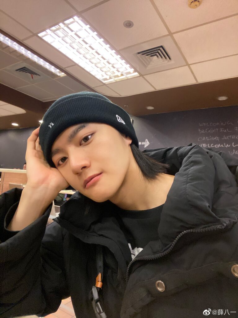 20201203-1 XueBayi 薛八一-一 微博