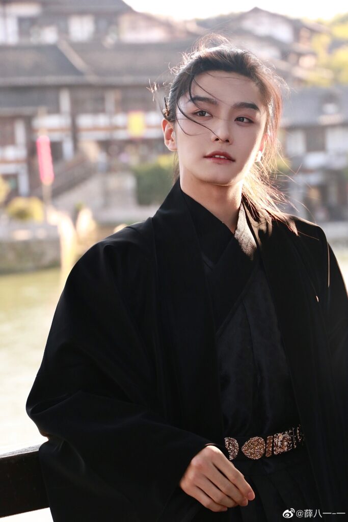 20211005_2-2 XueBayi 薛八一-一 微博