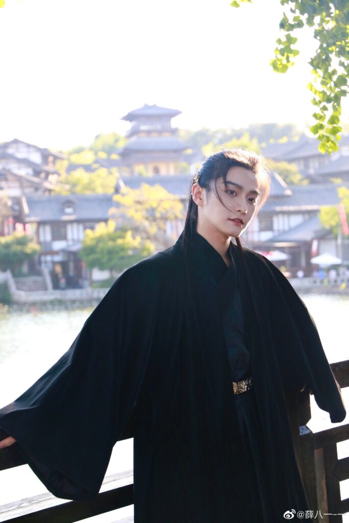 20211005_2-6 XueBayi 薛八一-一 微博