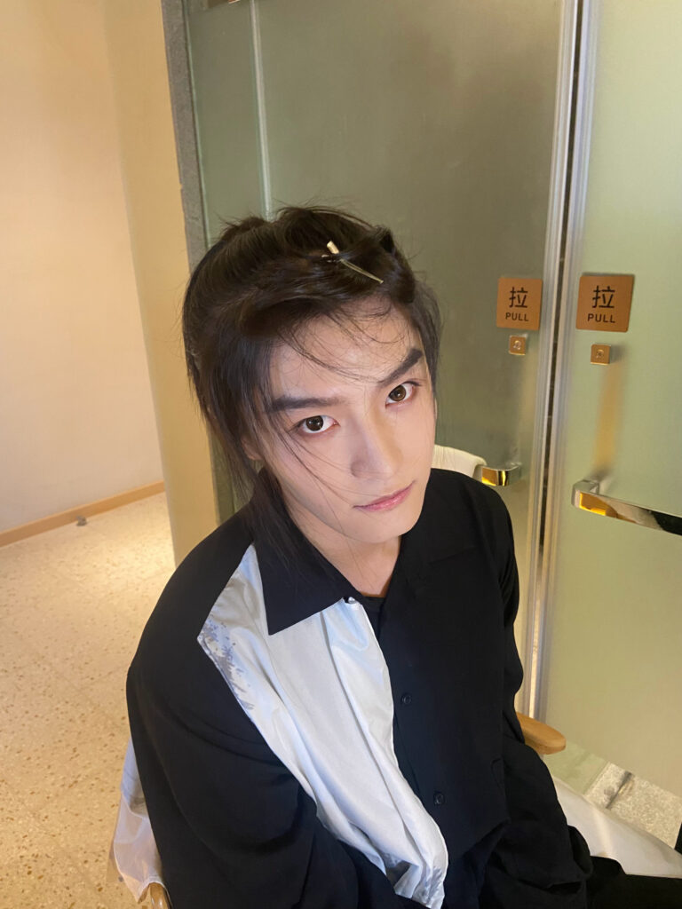 20211007-1 XueBayi 薛八一-一 微博