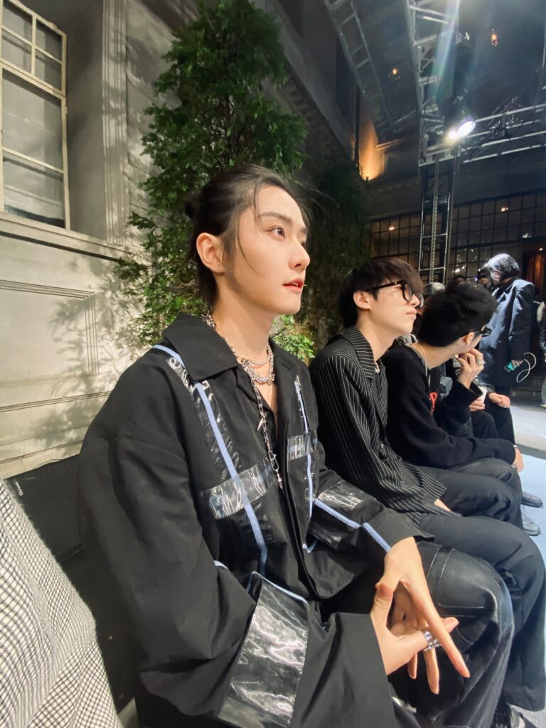 20211018-9 XueBayi 薛八一-一 微博