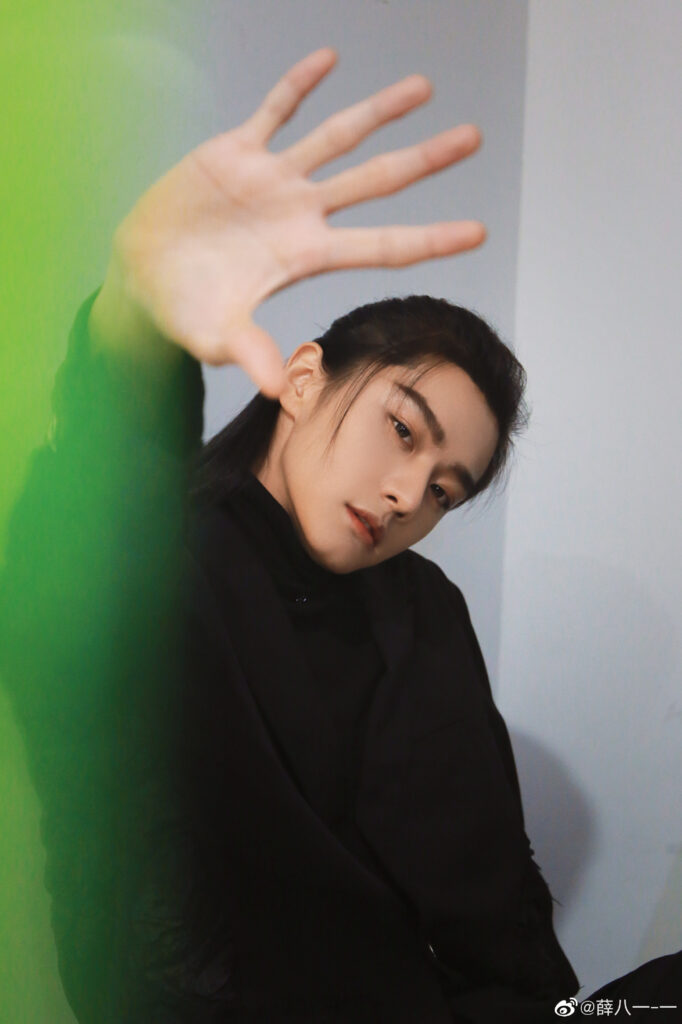 20211023-1 XueBayi 薛八一-一 微博