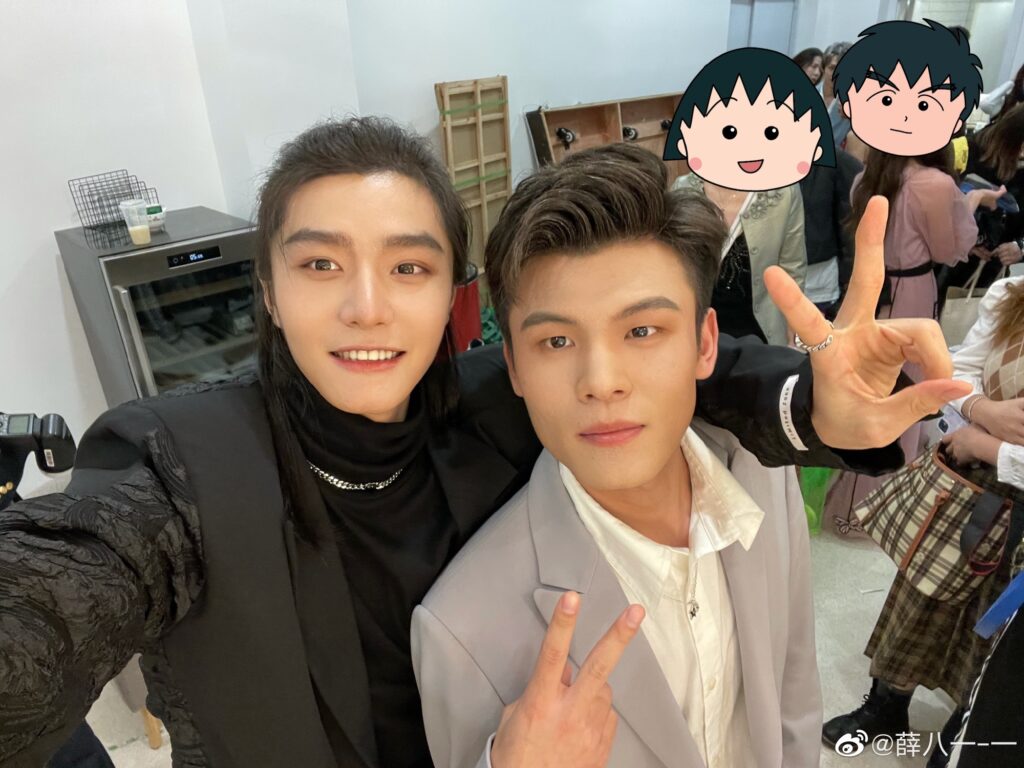 20211023-7 XueBayi 薛八一-一 微博