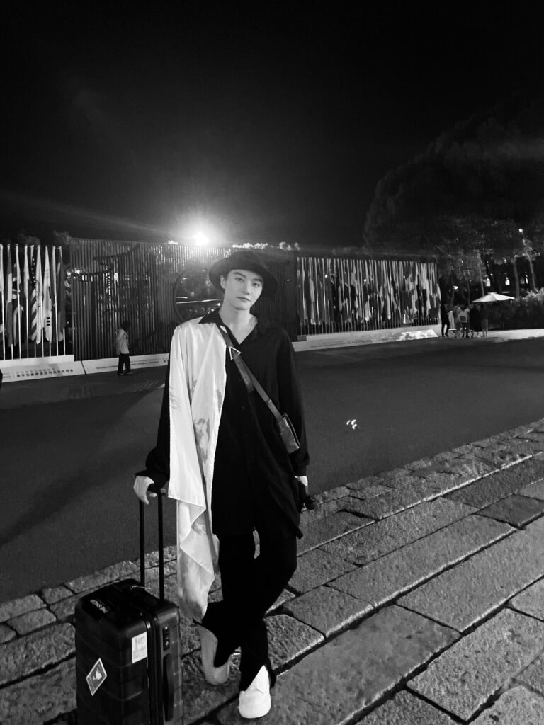 20211028-6 XueBayi 薛八一-一 微博