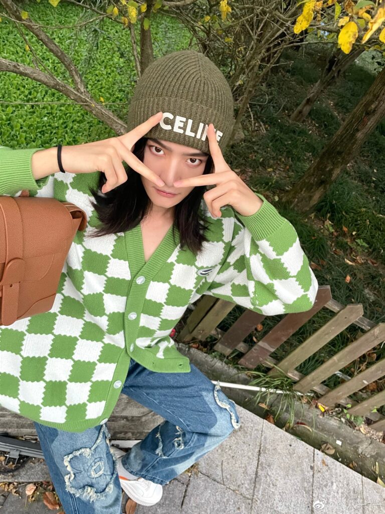 20211031-8 XueBayi 薛八一-一 微博