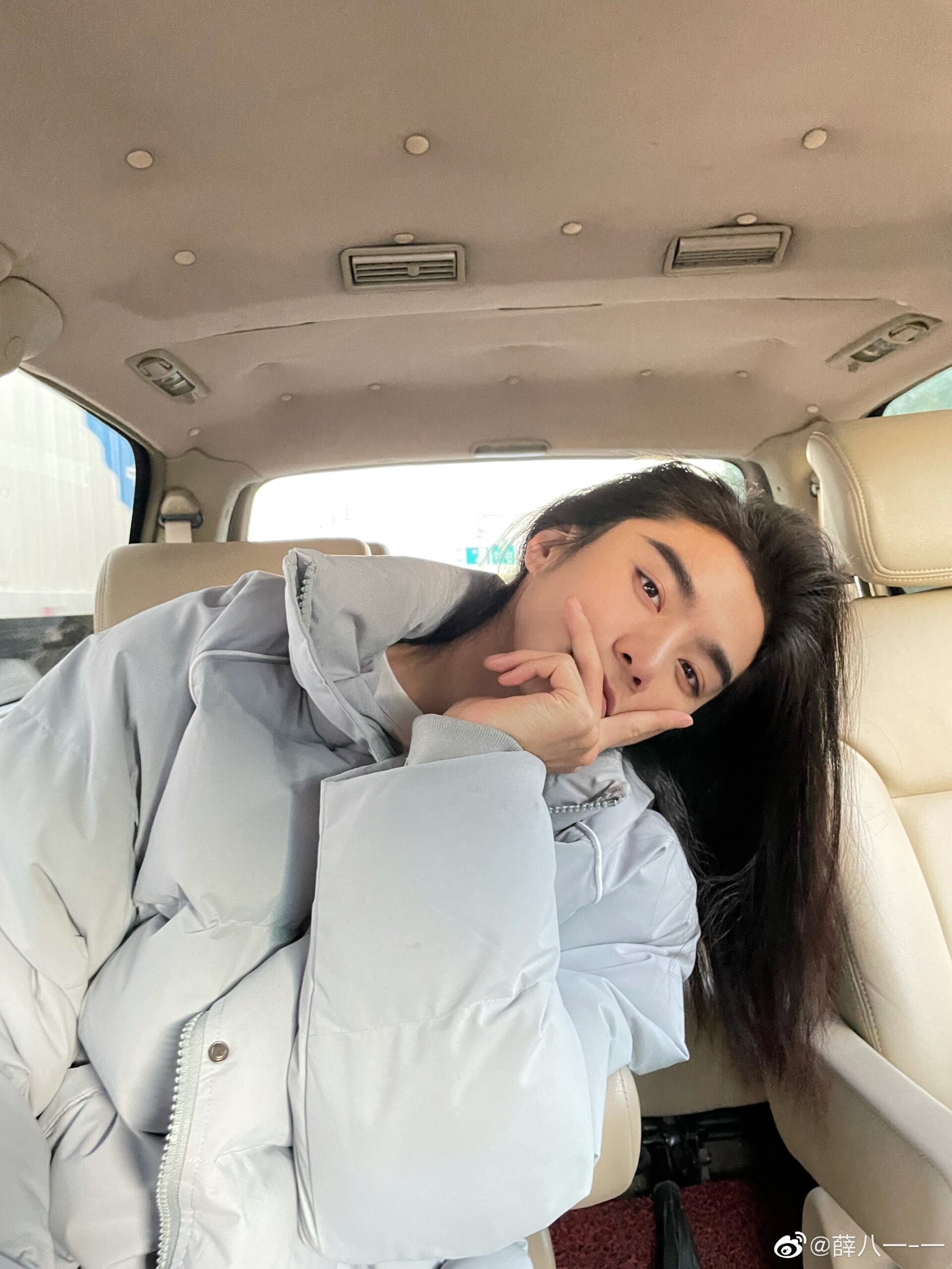 20211115-1 XueBayi 薛八一-一 微博