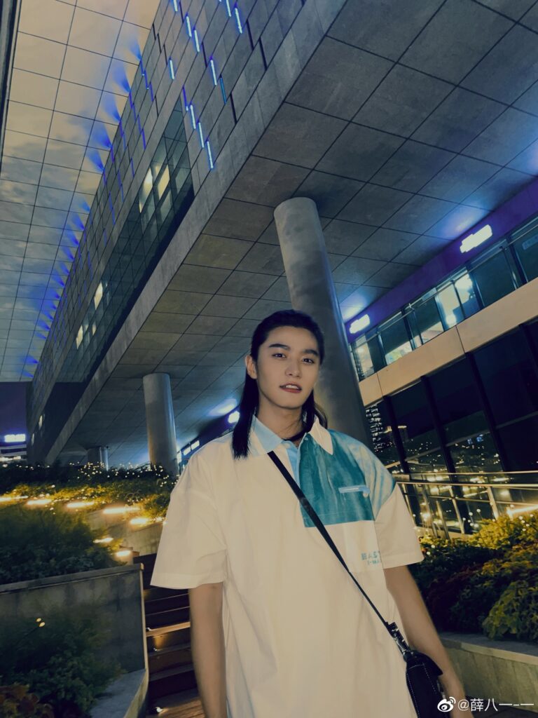 20210730-5 XueBayi 薛八一-一 微博