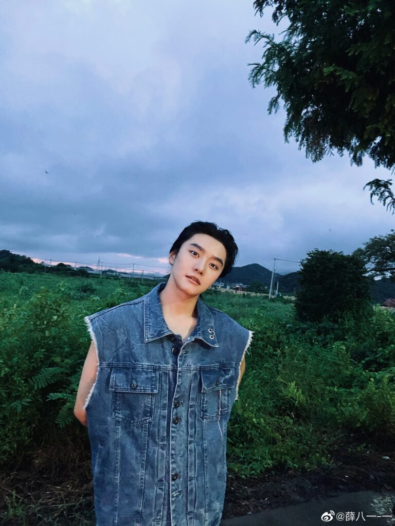 20210821-1 XueBayi 薛八一-一 微博