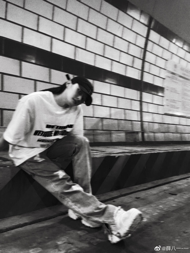 20210828-11 XueBayi 薛八一-一 微博