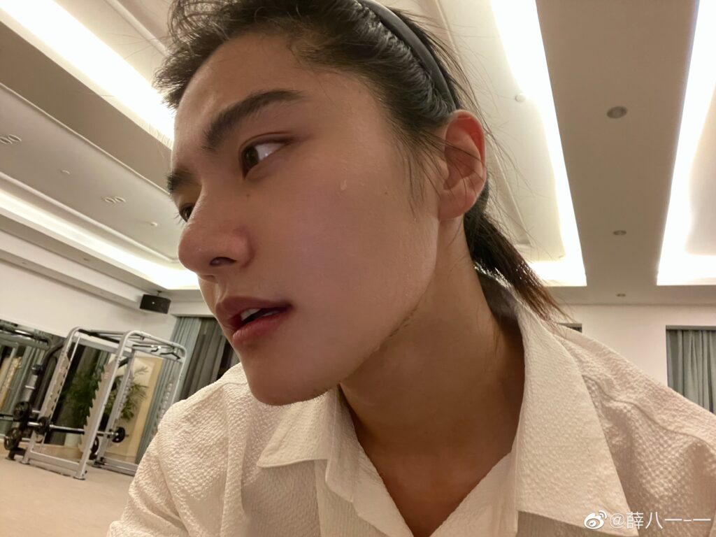 20210916-2 XueBayi 薛八一-一 微博