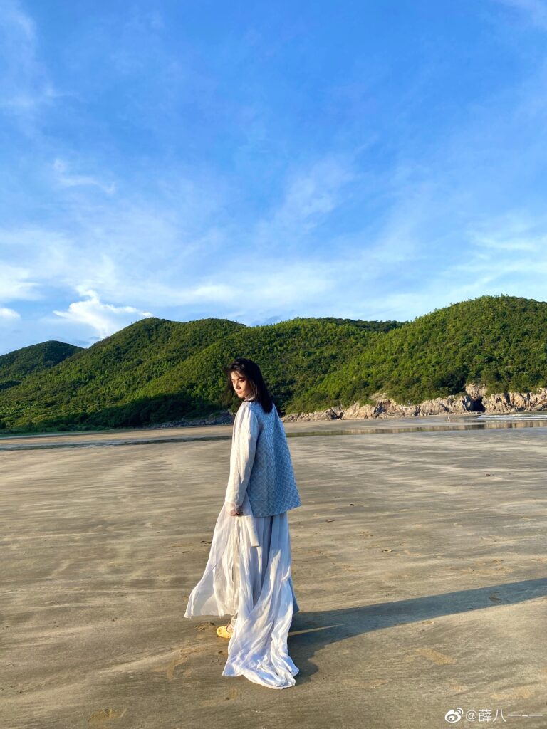 20210929-1 XueBayi 薛八一-一 微博