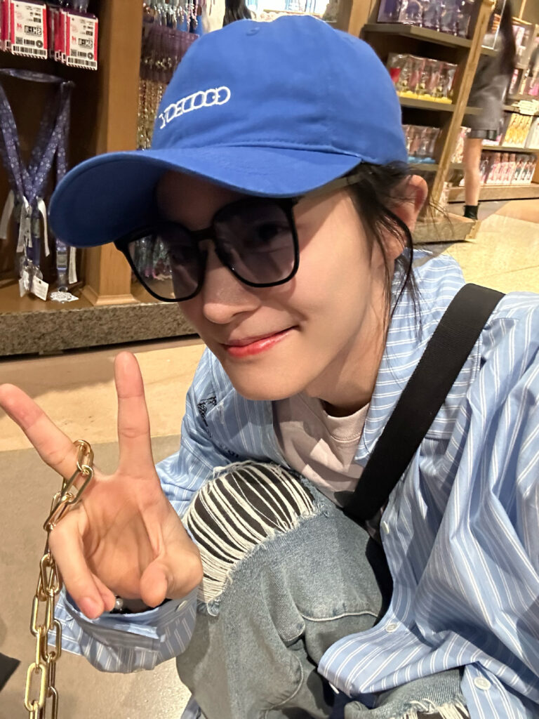 20230401-11 XueBayi 薛八一-一 微博