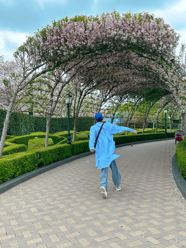 20230401-7 XueBayi 薛八一-一 微博