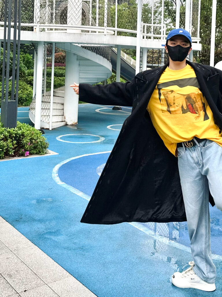 20230406-6 XueBayi 薛八一-一 微博