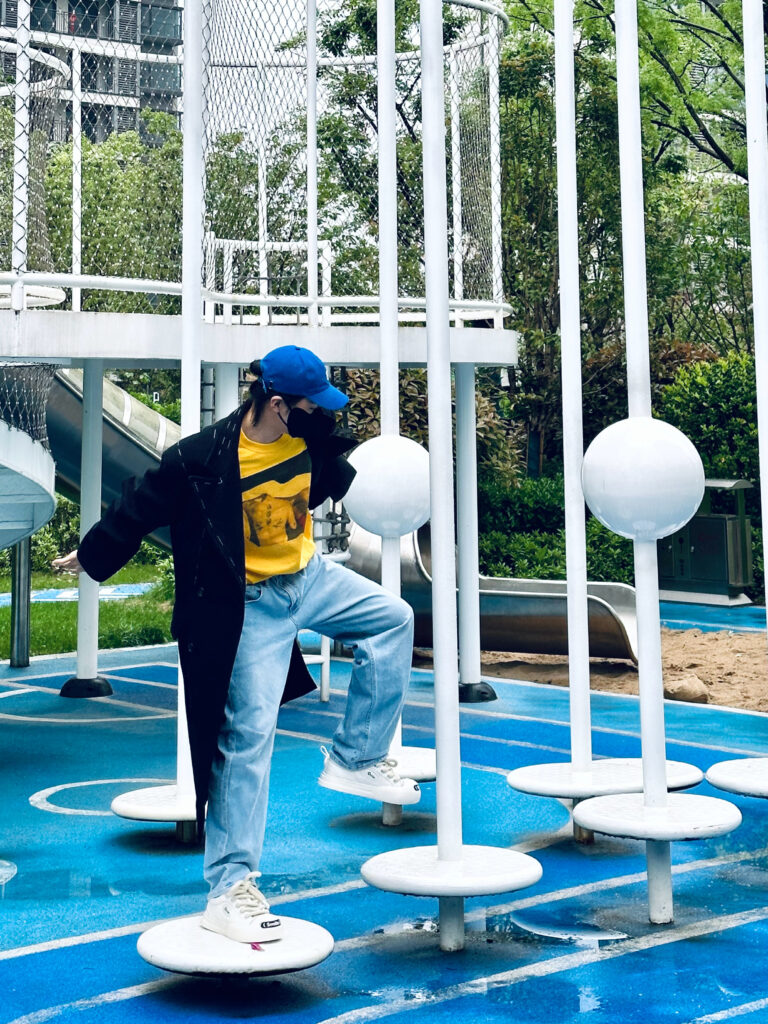 20230406-9 XueBayi 薛八一-一 微博