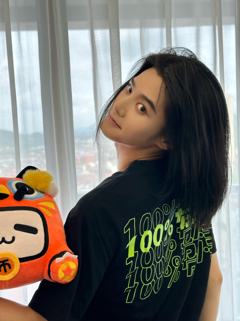 20230526-1 XueBayi 薛八一丶 微博