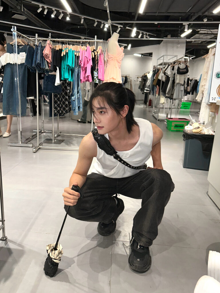 20230903-6 XueBayi 薛八一丶 微博